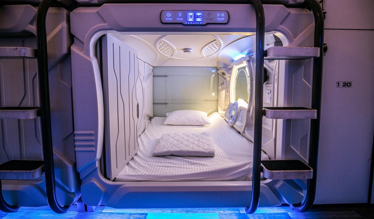 The Capsule Hotel Colombo Esterno foto
